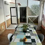 Semesterbostad Wake Up To The Sea In Charming House In