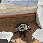 Semesterbostad Wake Up To The Sea In Charming House In *