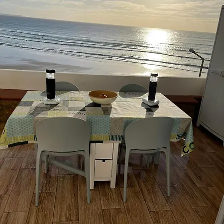 Feriehus Wake Up To The Sea In Charming House In Aljezur